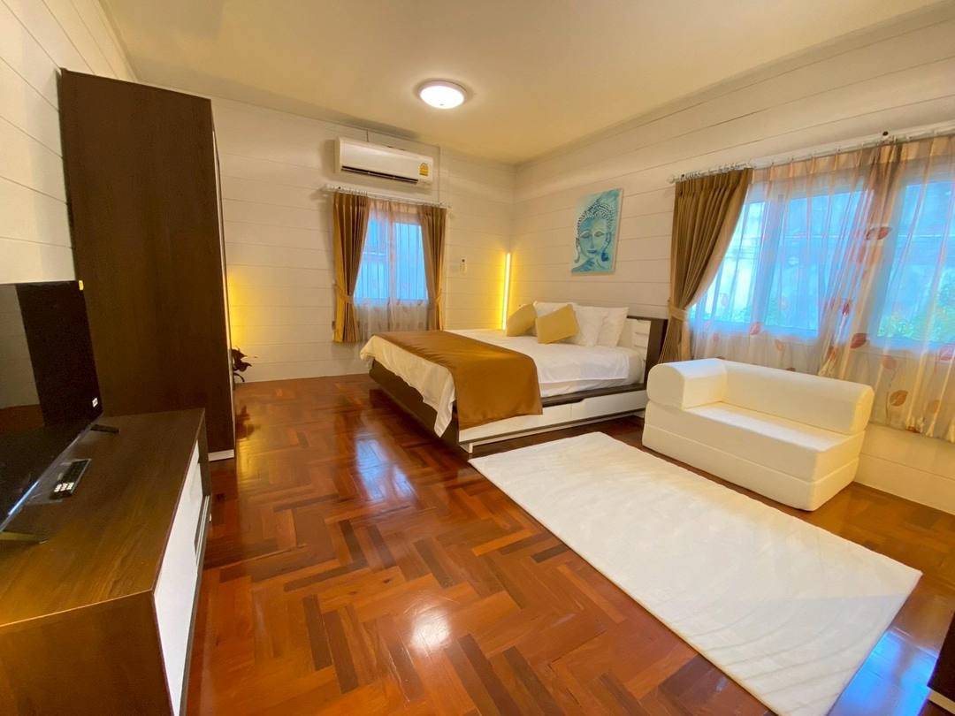 Master suite