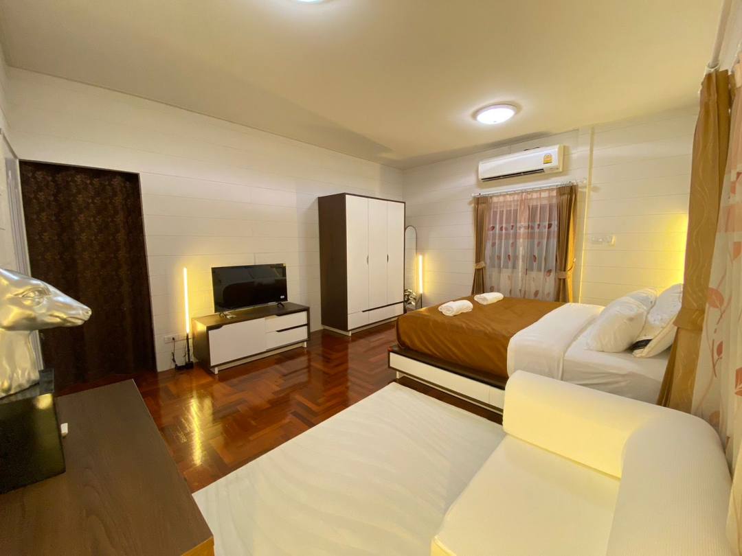 Robes & storage in every room